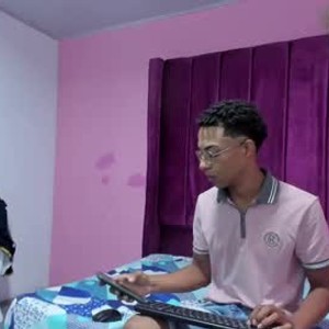 Cam boy tomybuum
