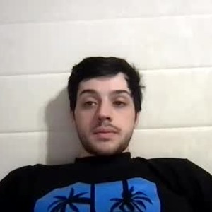 Cam boy treetrunktravis