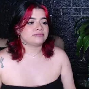 bestlivesexchat.com trixxiee_ livesex profile in latina cams