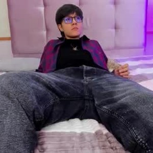 sexlivecamsites.com tsuki_maru livesex profile in bigpussy cams