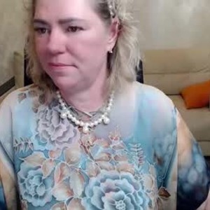 chaturbate unsual_milf webcam profile pic via sexcam3d.net