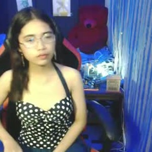 watchgirlcam.com urdreamgirljayne livesex profile in petite cams