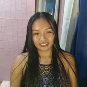 chaturbate ursweetchai webcam profile pic via myliveeroticcams.com
