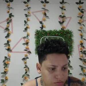 livesexr.com venus14hot livesex profile in lovense cams
