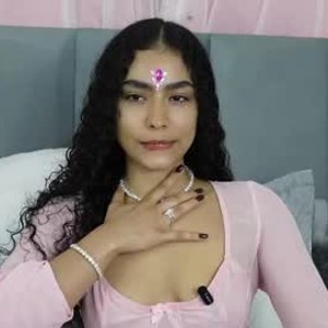 sexcityguide.com vicky_curly livesex profile in shy cams