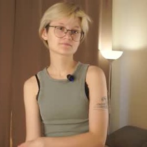 chaturbate victorianitschke webcam profile pic via sexlivecamsites.com