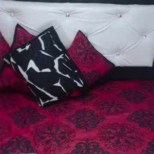 chaturbate viiiolett_ webcam profile pic via cheapadultsexcams.com