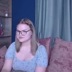 livesex.fan vivian_lovely livesex profile in curvy cams