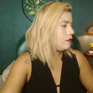 chaturbate viviana_spark_ webcam profile pic via xxx-topcamgirls.com