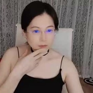chaturbate xiaohe666 webcam profile pic via iluvcams.com