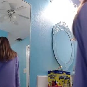 chaturbate xtinytemptressx webcam profile pic via iluvcams.com