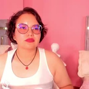 xxx-topcamgirls.com yuki_ks livesex profile in curvy cams