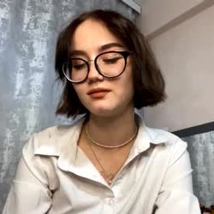 livestrip-joy.com yuonneespe livesex profile in young cams