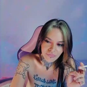 livesex.fan z_e_t_h_a livesex profile in smoke cams