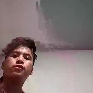 Cam boy zxozedzoojmt