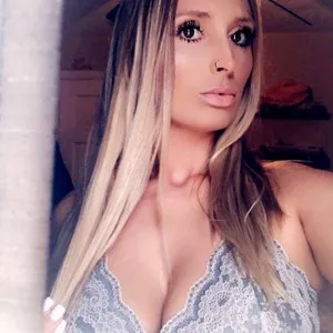 bigboobbailey95 from imlive