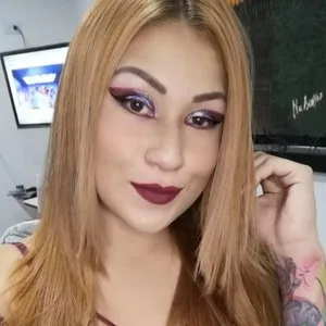 BlondyQueen98 from imlive