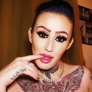 XenaPornQueen37 from imlive