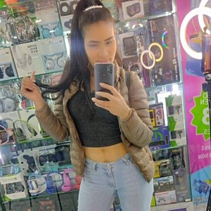 Lucialatinx's profile picture