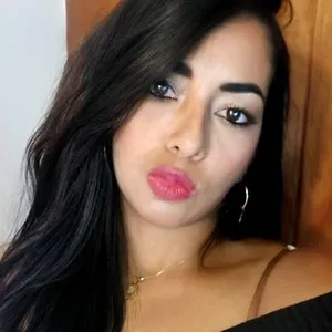 MilfCamiBlue from imlive