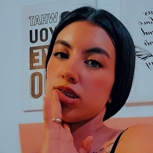 Melany Live Cam