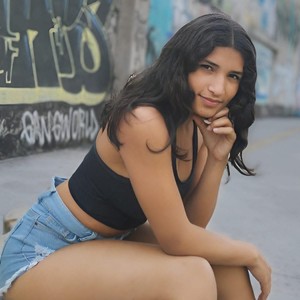 rebeca_tomson