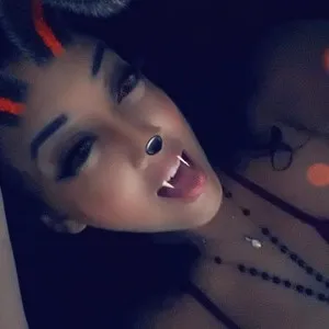 ELLACRUZ from myfreecams