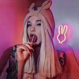 SexWitch's MyFreeCams show and profile