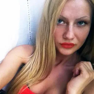 Alessia_Love from myfreecams