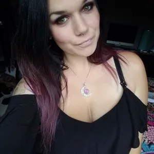 Emeree from myfreecams