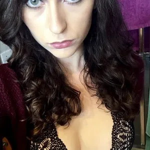 The_Slut_Wife from myfreecams