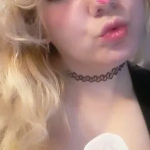 A_H_R_I from myfreecams