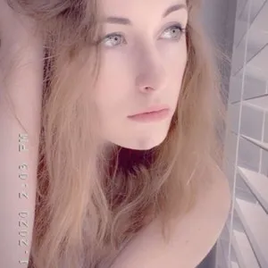 JosBrightEyes from myfreecams