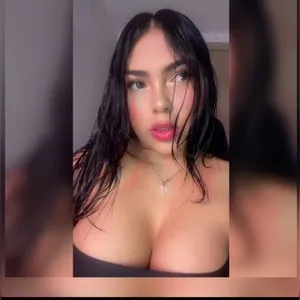 Tifaxxx from myfreecams