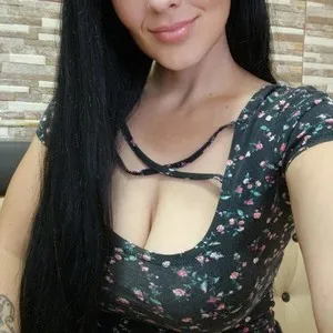 Anaysa27 from myfreecams