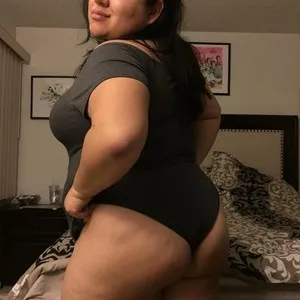 CurvyKarina from myfreecams