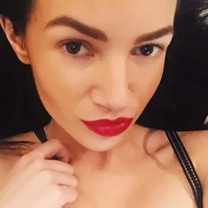 TinaTrue from myfreecams