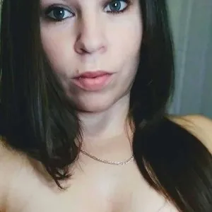 Feistybitch from myfreecams