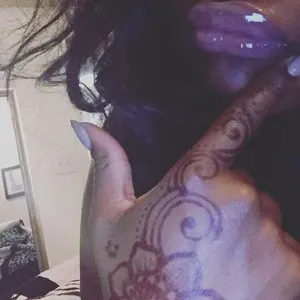 MsHenderixx from myfreecams