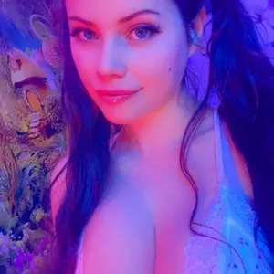 April from myfreecams