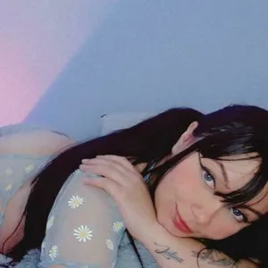 valerie420_tv from myfreecams