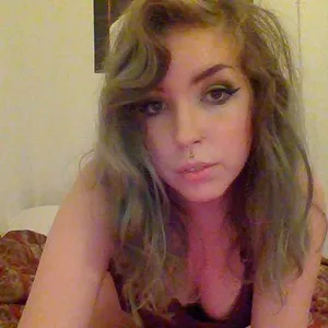 Ember_rain from myfreecams