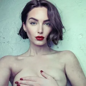 Red_Lips_Girl from myfreecams