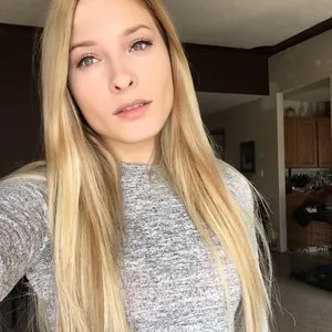 Alexis_Wild97 from myfreecams