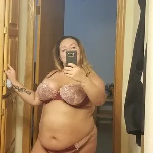 Tabbi1102 from myfreecams