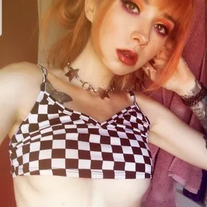 PerkyPeach from myfreecams