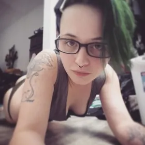 Emeraldfan from myfreecams