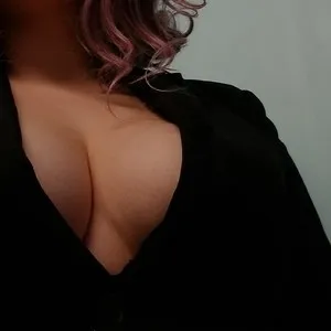 Erikahunny from myfreecams