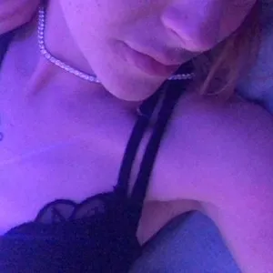 Kinkykoty from myfreecams