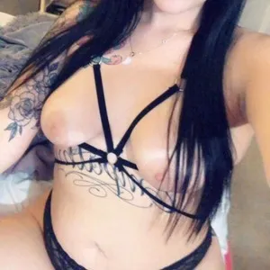 RavenWillow69 from myfreecams